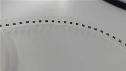 Bouton-poussoir électronique grand public-